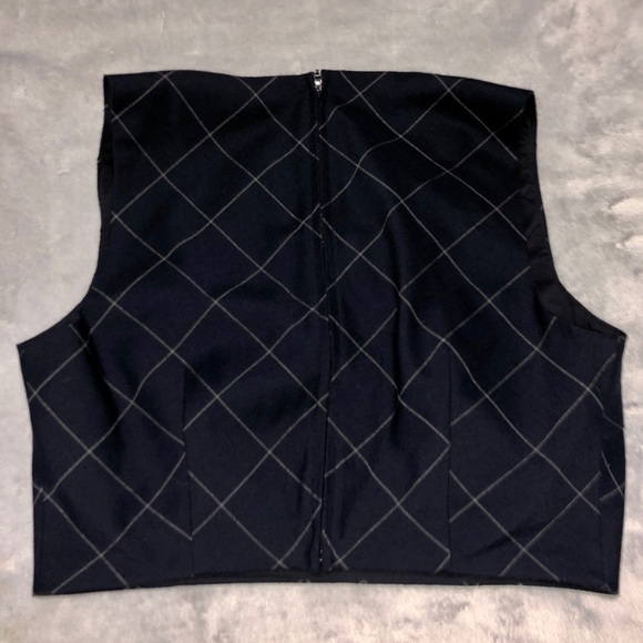 Forever 21 Contemporary Plaid Crop Top - Picture 6 of 7
